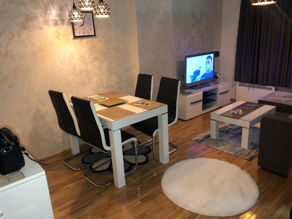 Apartman Kraljevi Cardaci Sadikovic Sa Garazom Копаоник Екстер'єр фото